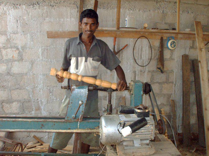 Carpentry apprenticeship for youth (2007)