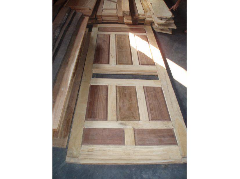 Carpentry apprenticeship for youth (2007)