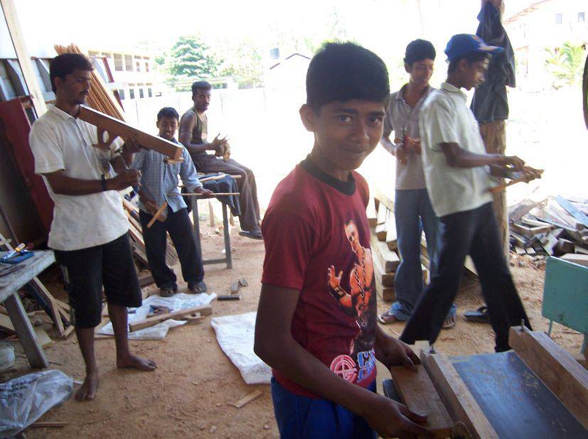 Carpentry apprenticeship for youth (2007)